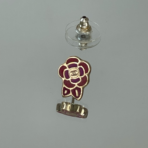 CHANEL CC Logo Camellia Gold Tone Pierce Earrings - Picture 2 of 10